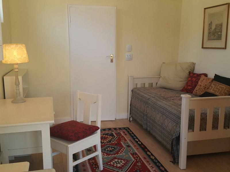 To Let 1 Bedroom Property for Rent in Pinelands Western Cape